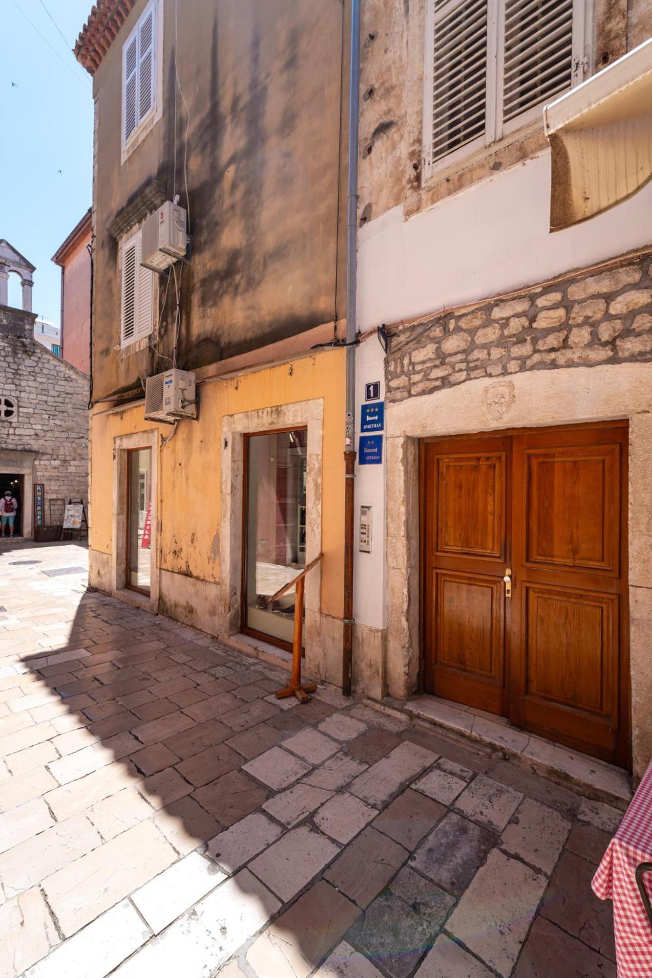 Timeless Antique Old Town With Terrace Apartment Zadar Exterior foto